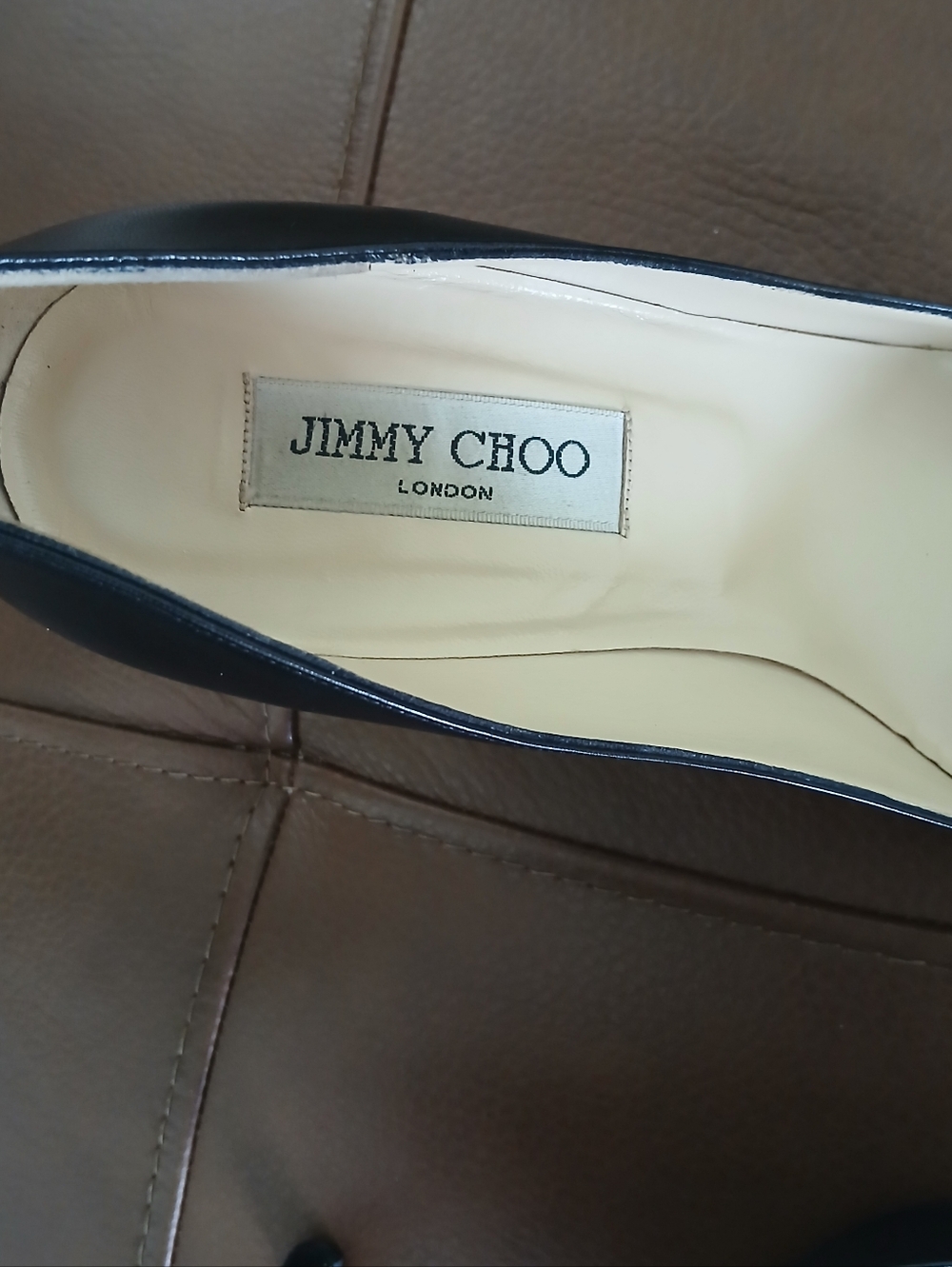 Jimmy Choo Black Pointed Toe Leather Pumps - Picture 6 of 10